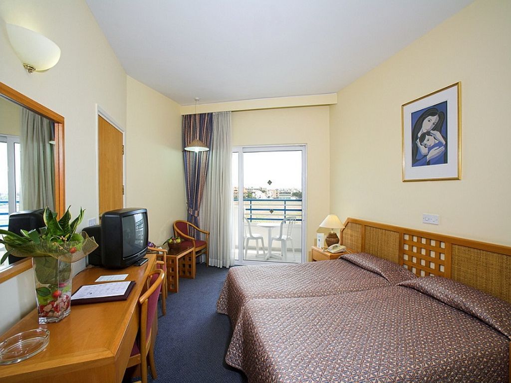 Aloe Hotel Paphos Luaran gambar