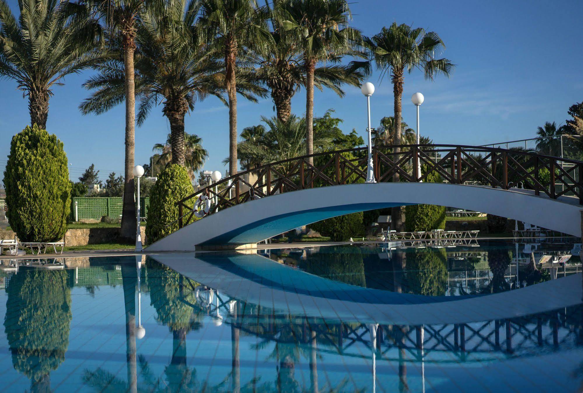 Aloe Hotel Paphos Luaran gambar